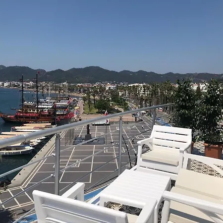Daire Deluxe With Sea View In The Heart Of *